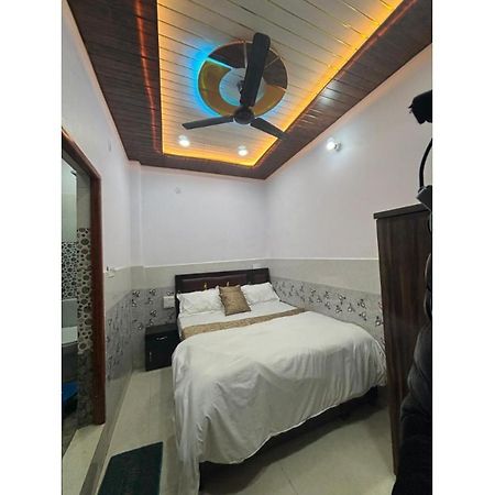 Rudra Inn Ayodhya Esterno foto