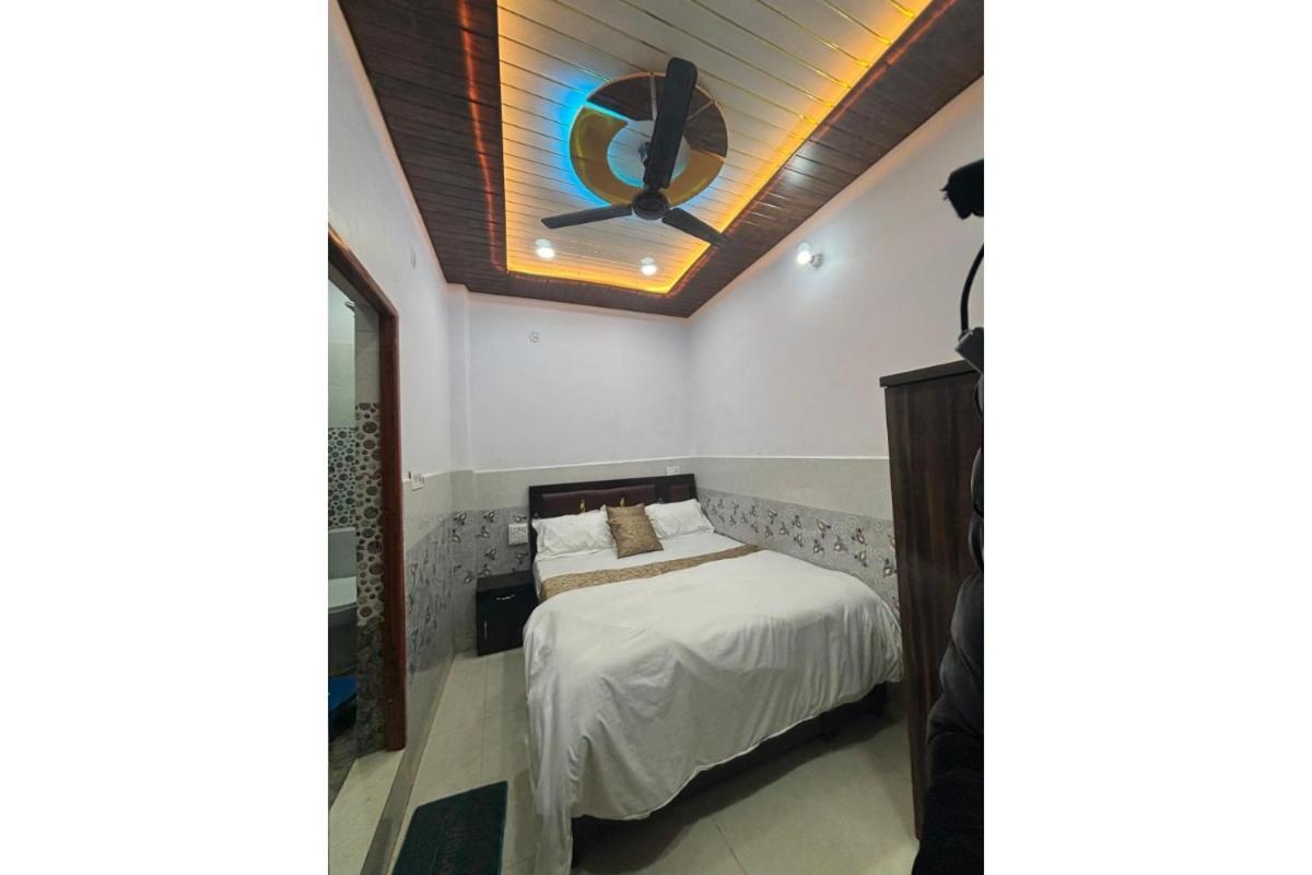 Rudra Inn Ayodhya Esterno foto